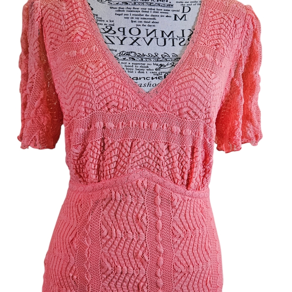 Coral Lace Midi Stretch Dress - Picture 3 of 7